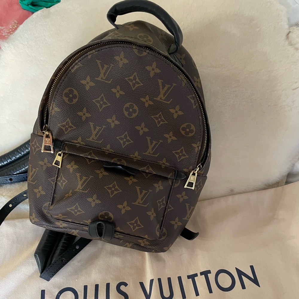 Stop and take a look@ Louis Vuitton Palm Springs PM Backpack. Just beautiful.